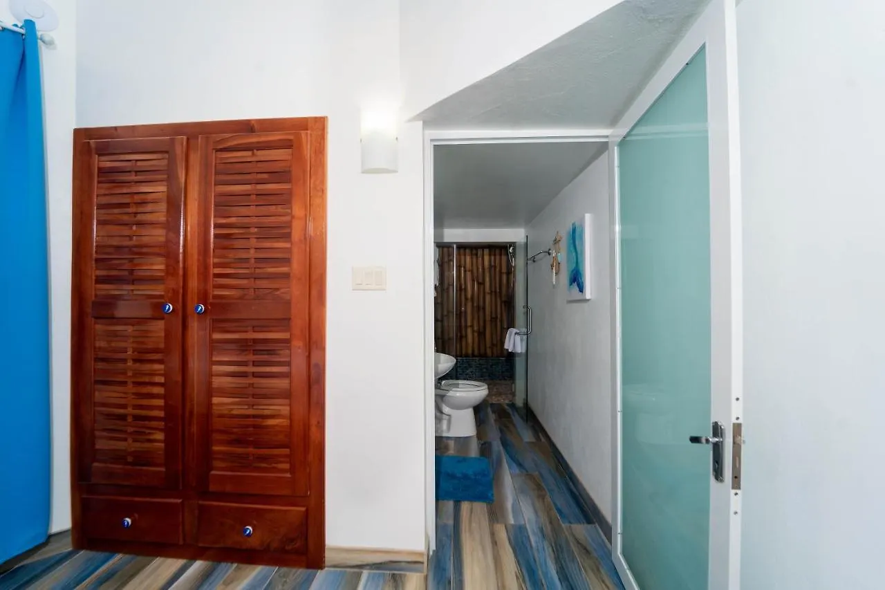 Blue Skies Beach Resort Negril Hotel