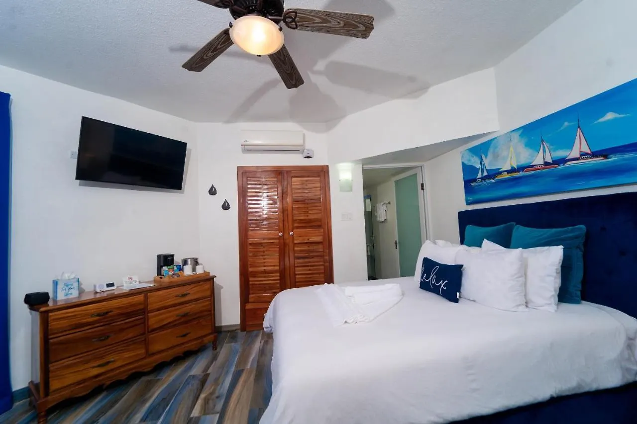 Blue Skies Beach Resort Negril Hotel