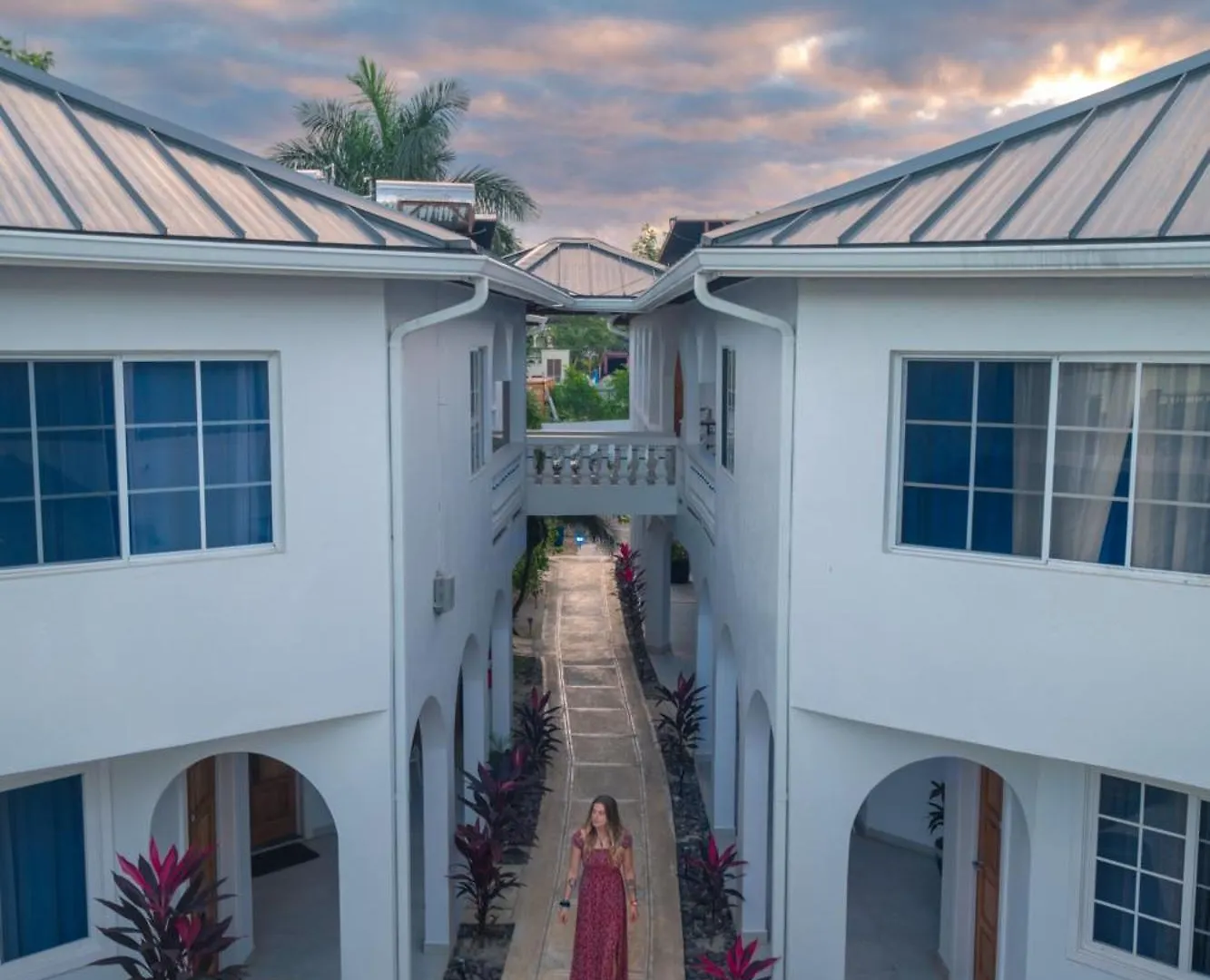 Hotel Blue Skies Beach Resort Negril